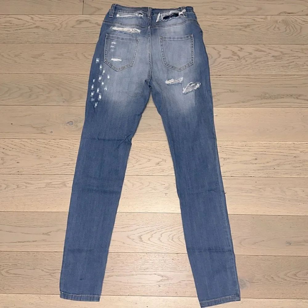 Blessed With My Booty‎ Skinny Jeans - Medium Blue Wash-NWOT - Picture 7 of 8